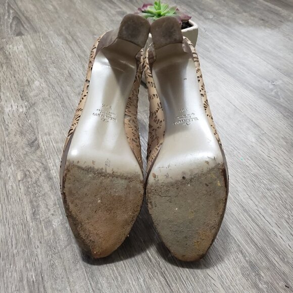 Valentino Laser Cut Leather Mesh Pumps 39.5 - Picture 6 of 11